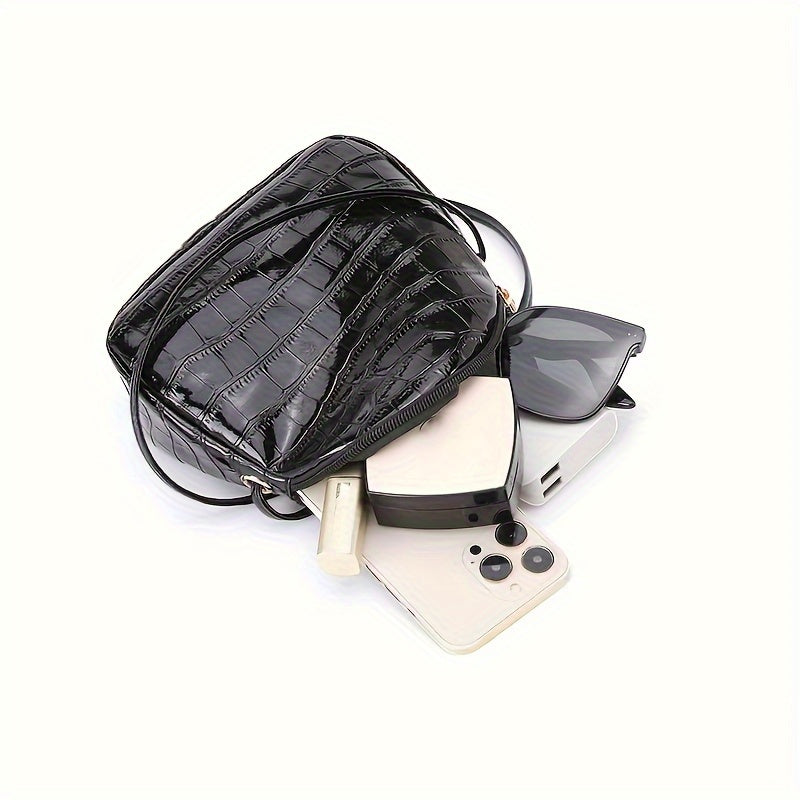 Women'S Glam Mini Crossbody Bag, Shell Pattern, Solid Color, Lightweight with Adjustable Strap, Zipper Closure, Polyester Lined, Edge Paint Detail, No Printing - Black