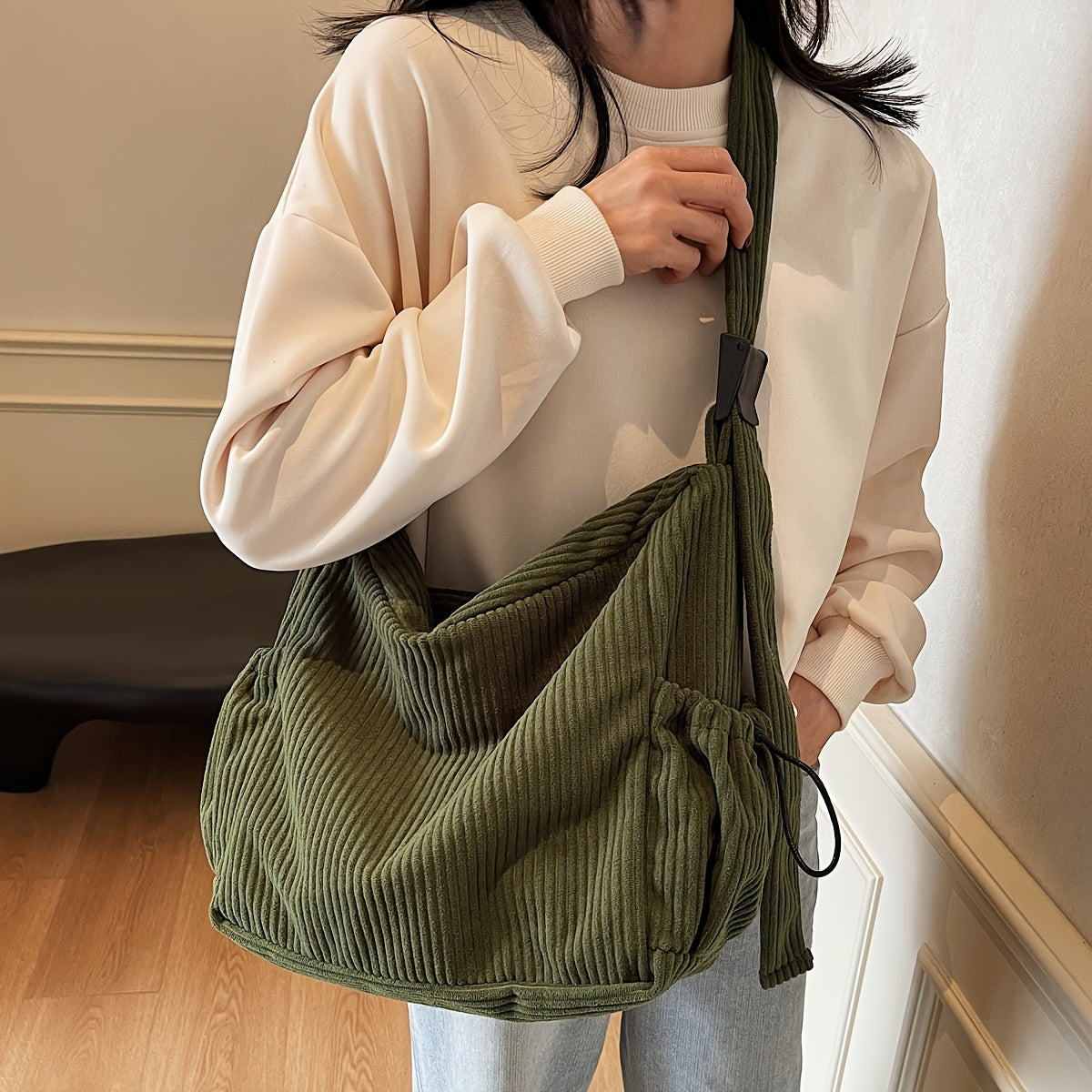 1pc Large Capacity Fashionable Women's Crossbody Shoulder Bag School Student Book Bag Velvet Fabric Soft and Durable with Side Pockets and Multiple Compartments Zipper Closure Suitable for Short Trips, Work Commuting and Daily Travel